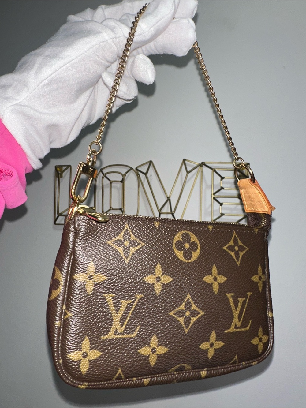 Louis Vuitton Mini Pochette Accessoires Monogram Canvas | FL0095 | Pre-Loved